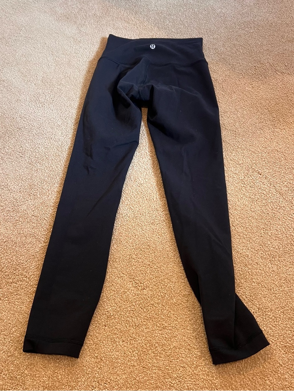 Lululemon Black wunder under size 2